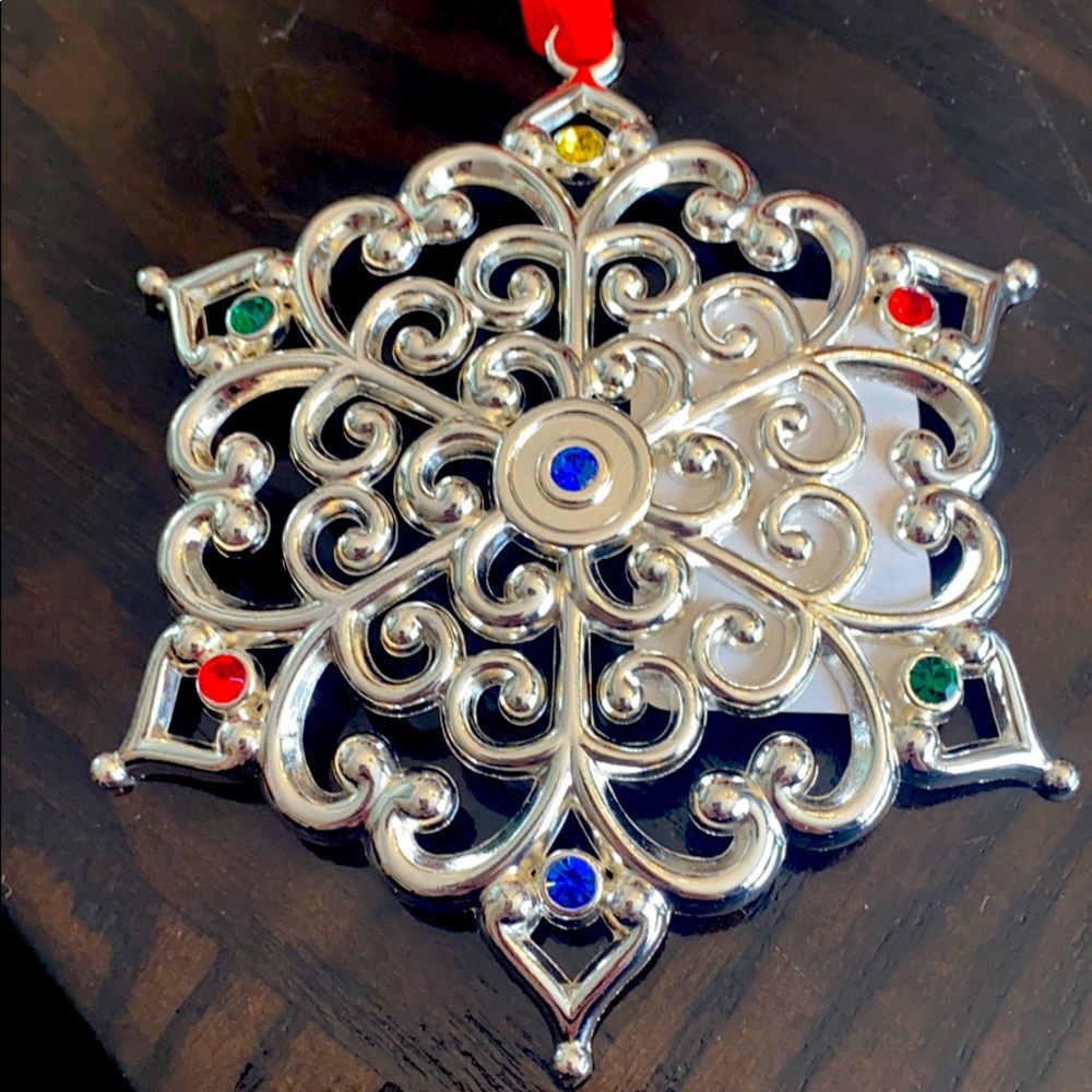 Lenox Sparkle & Scroll Snowflake Ornament